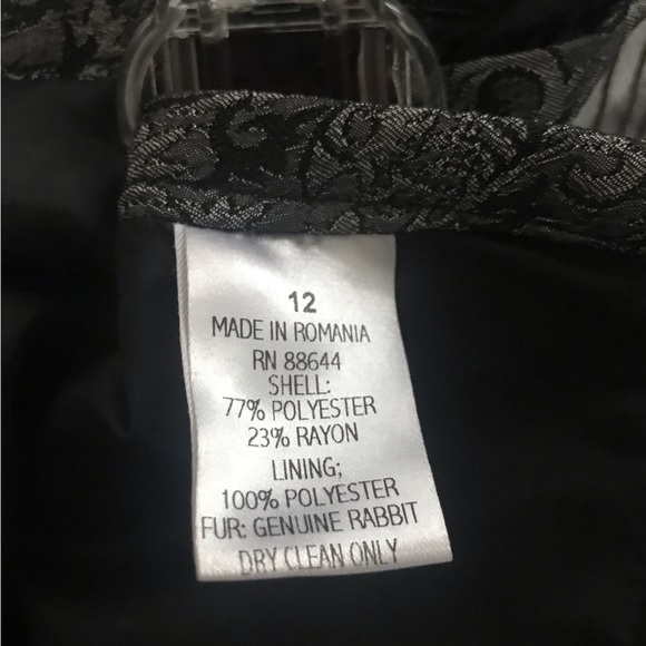 John Meyer Collection Women’s Suit with Skirt - Picture 10 of 12